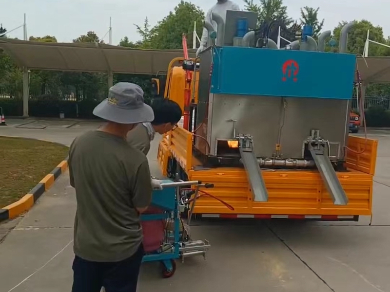 Dual-Fuel Road Marking Preheater+Hand pushed hot melt marking machine